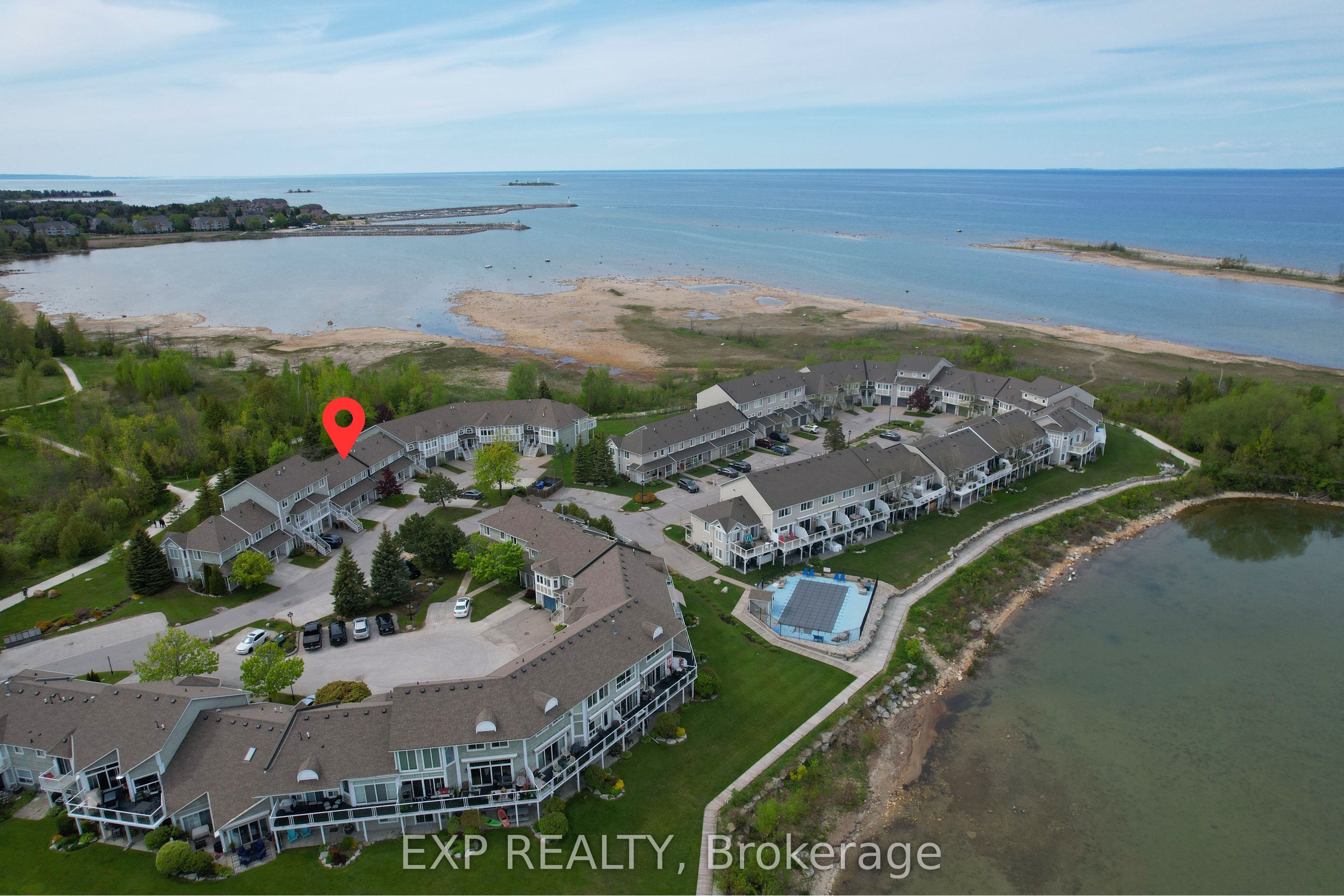22 Cranberry Surf Property Photo 2