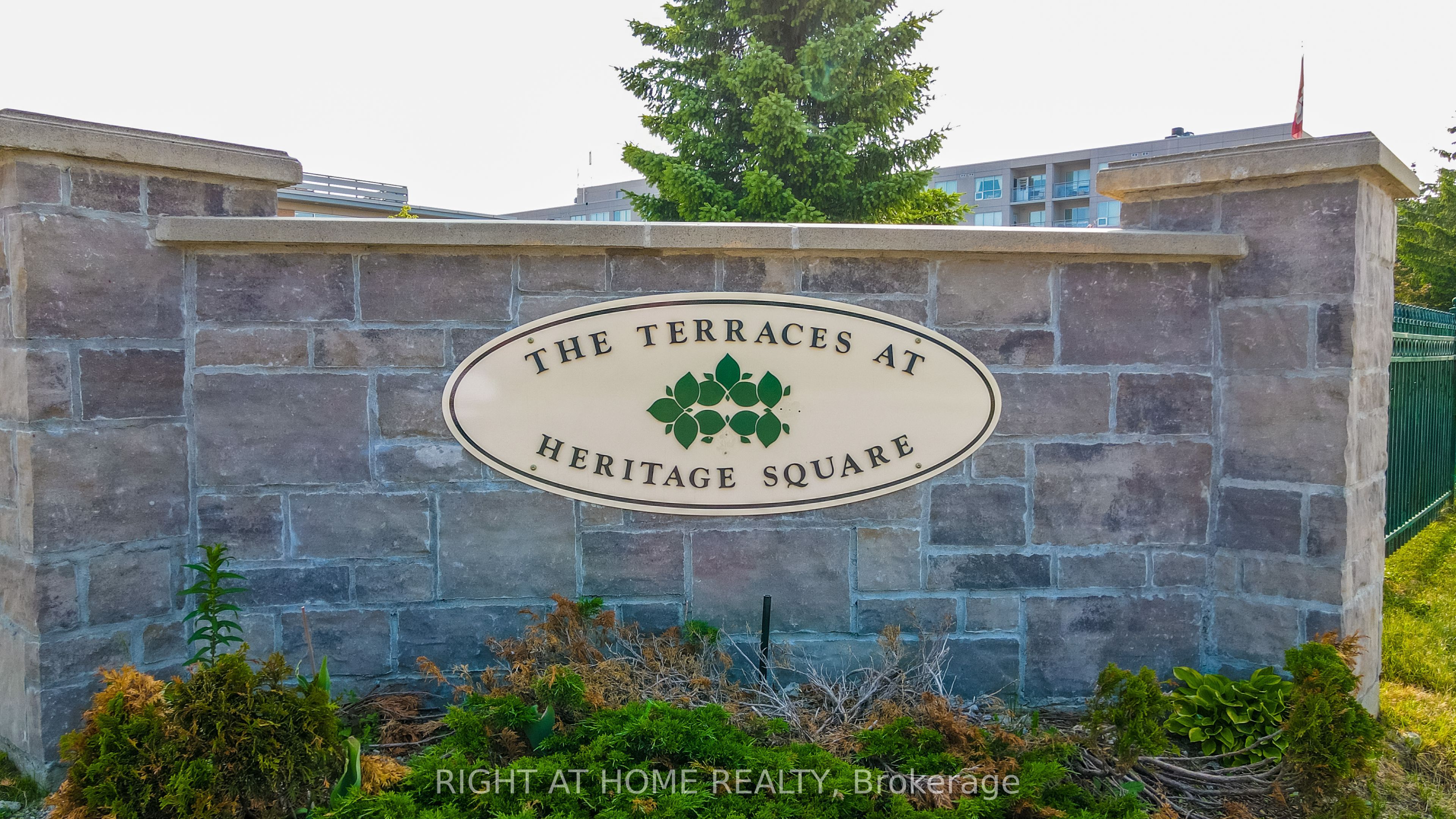 90 Dean Avenue 312 Property Photo 2