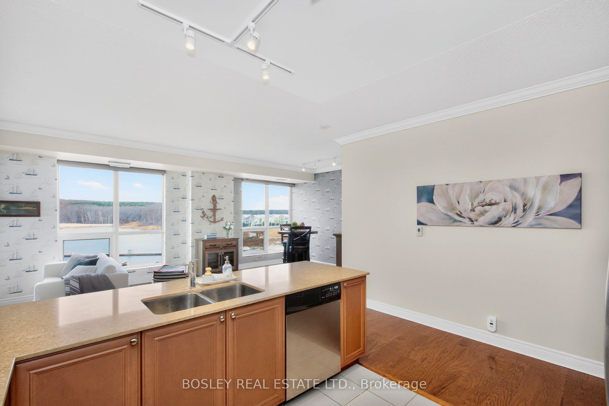 699 Aberdeen Boulevard 307 Property Photo 6