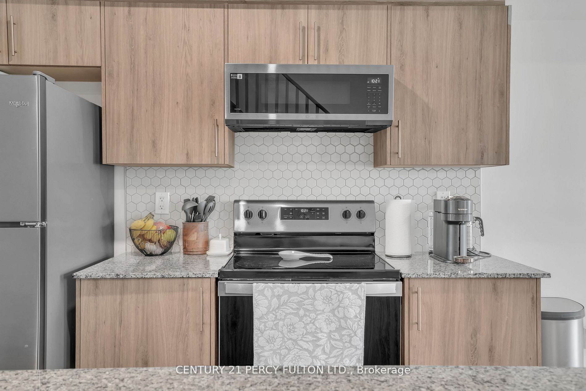 89 Fairlane Avenue Property Photo 3