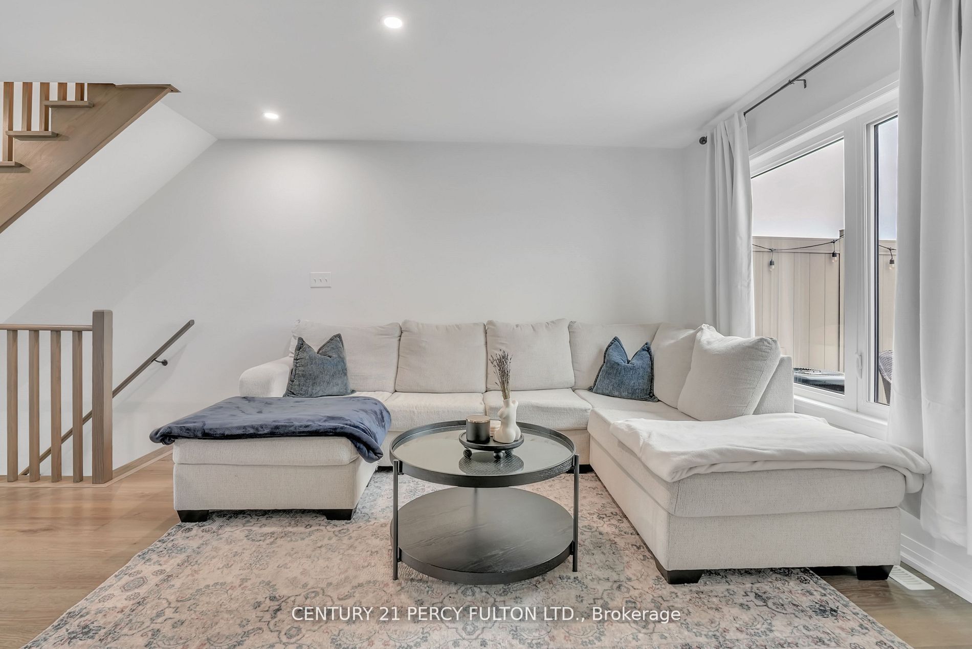 89 Fairlane Avenue Property Photo 14