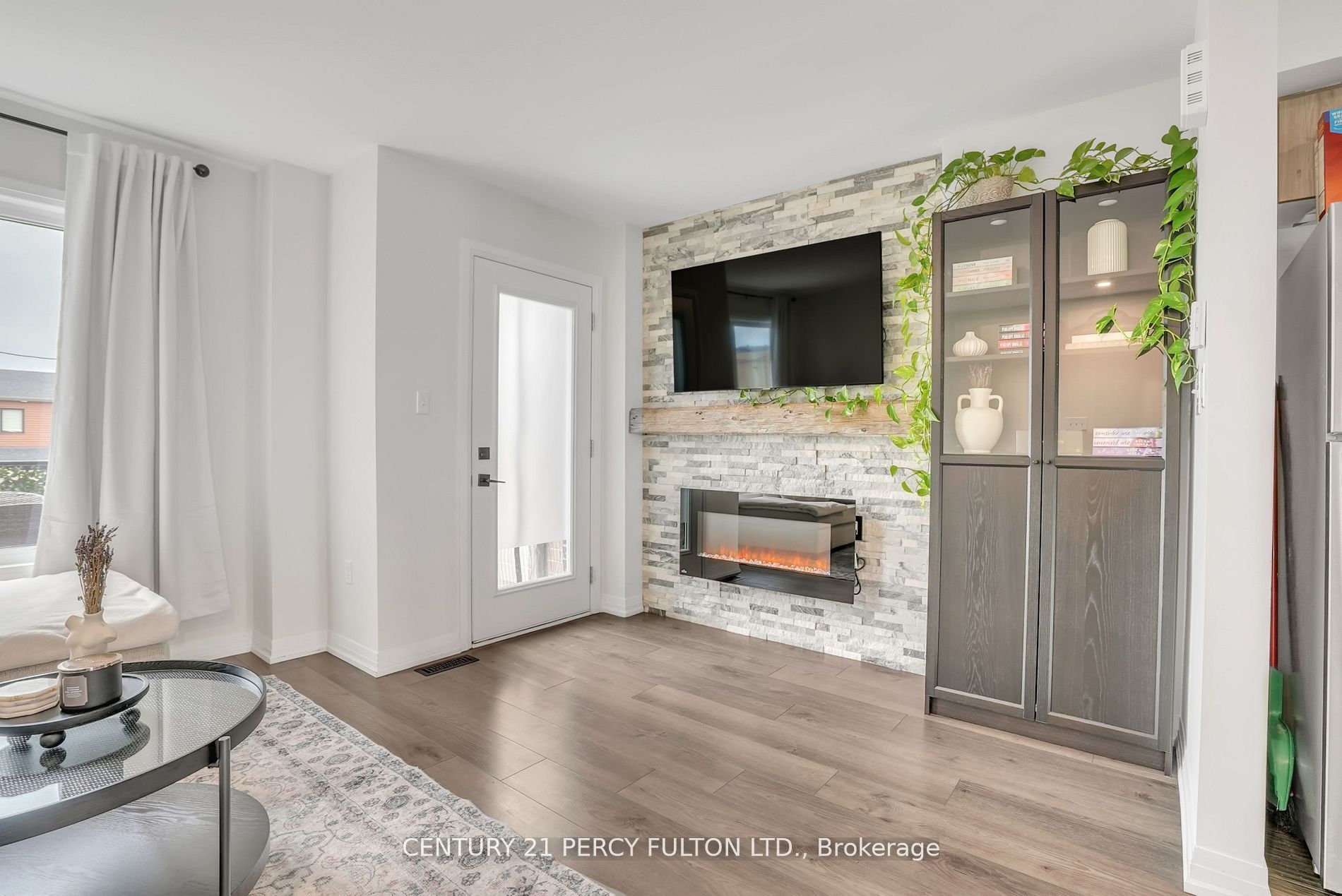 89 Fairlane Avenue Property Photo 16