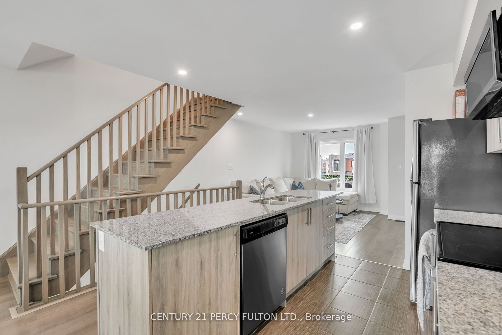 89 Fairlane Avenue Property Photo 20