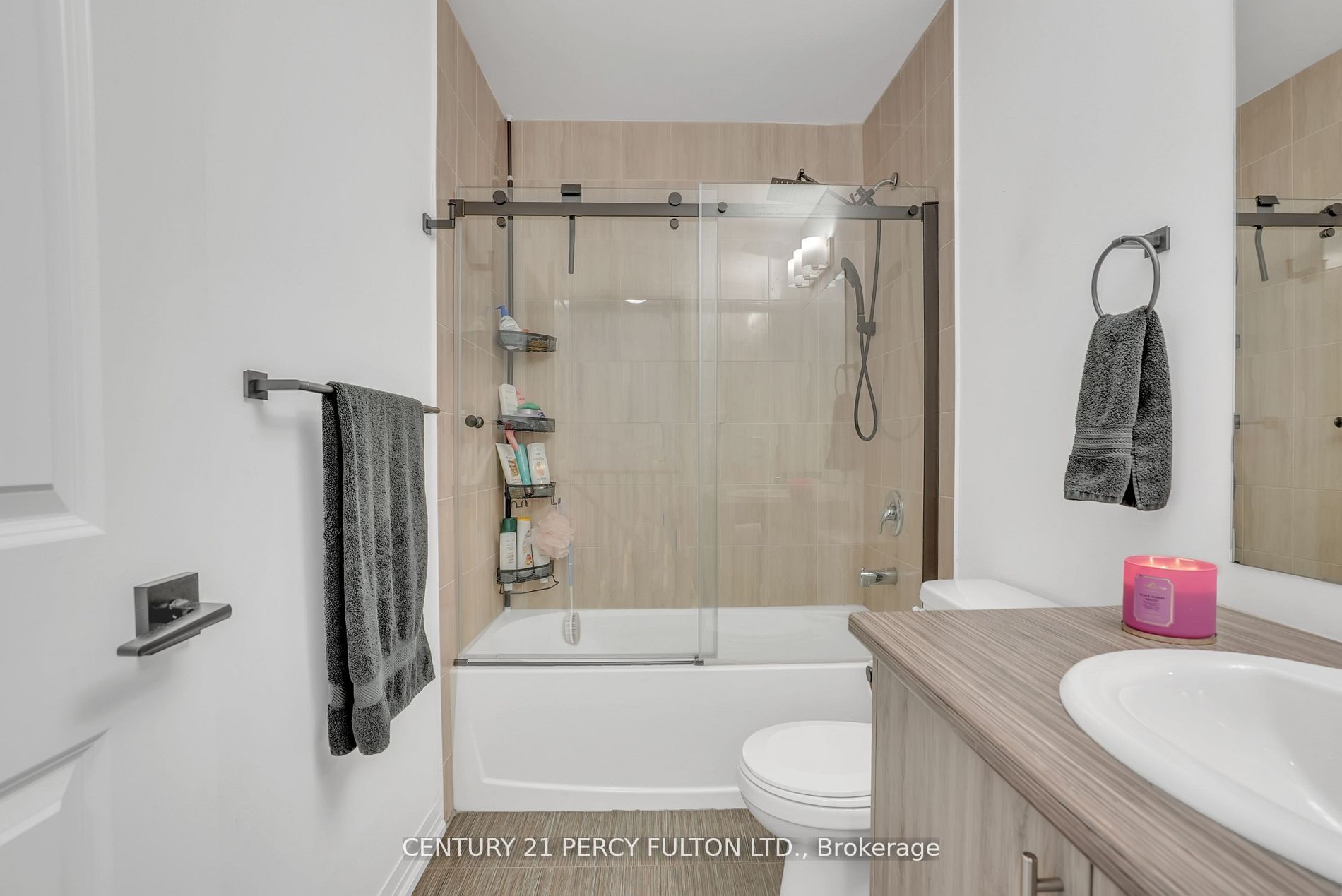 89 Fairlane Avenue Property Photo 22