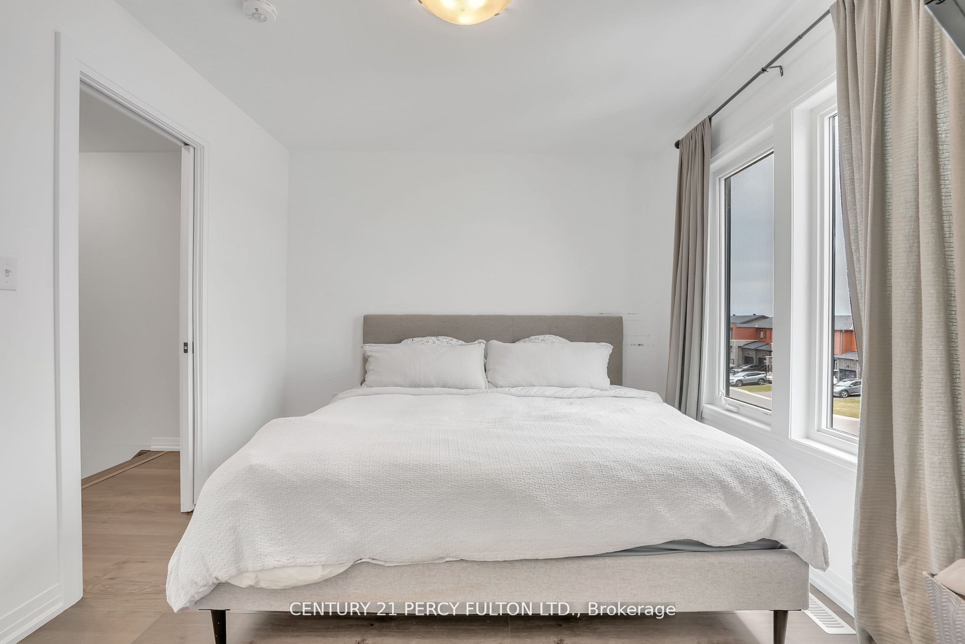 89 Fairlane Avenue Property Photo 24
