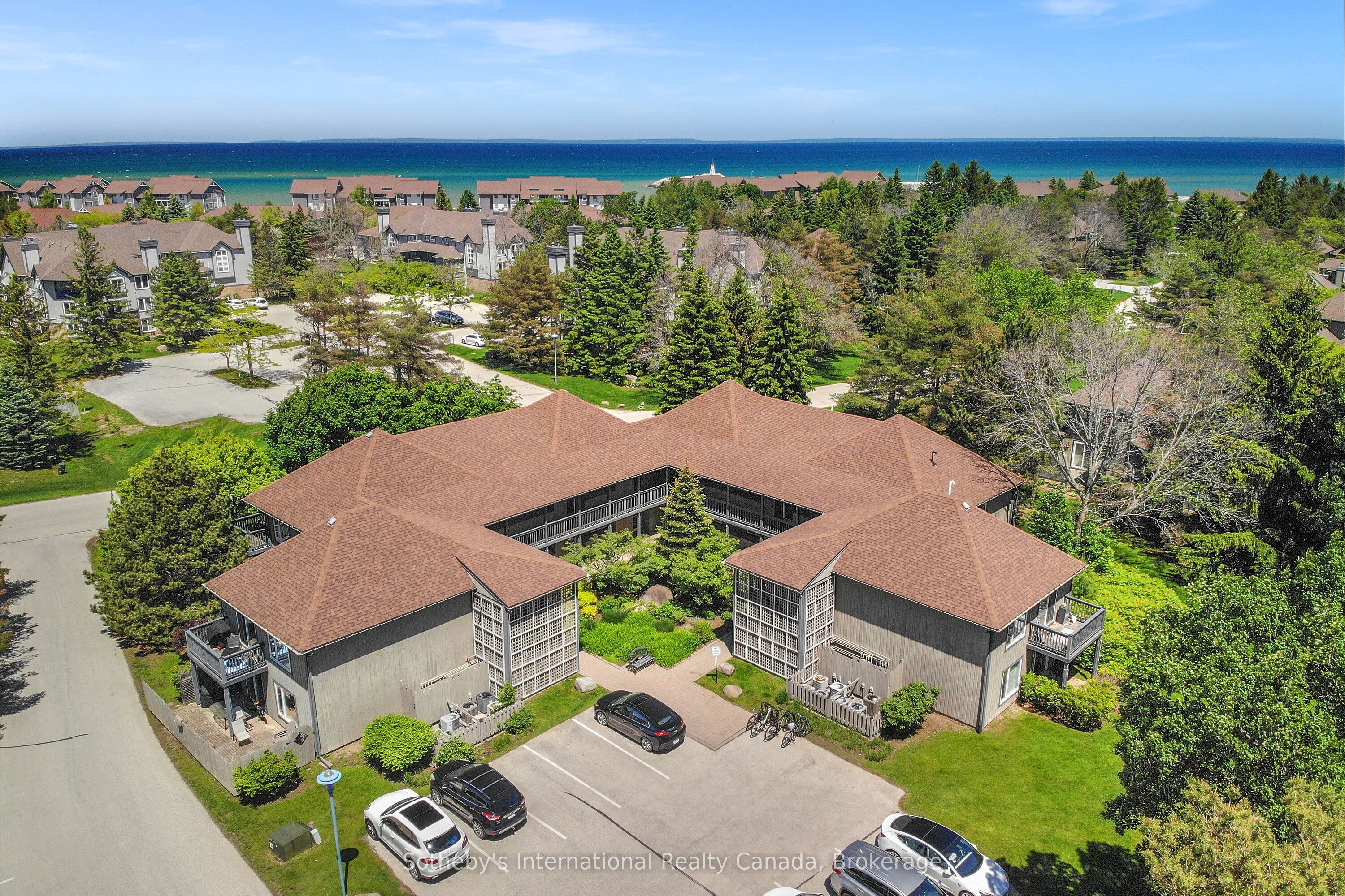 331 Mariners Way Property Photo 5