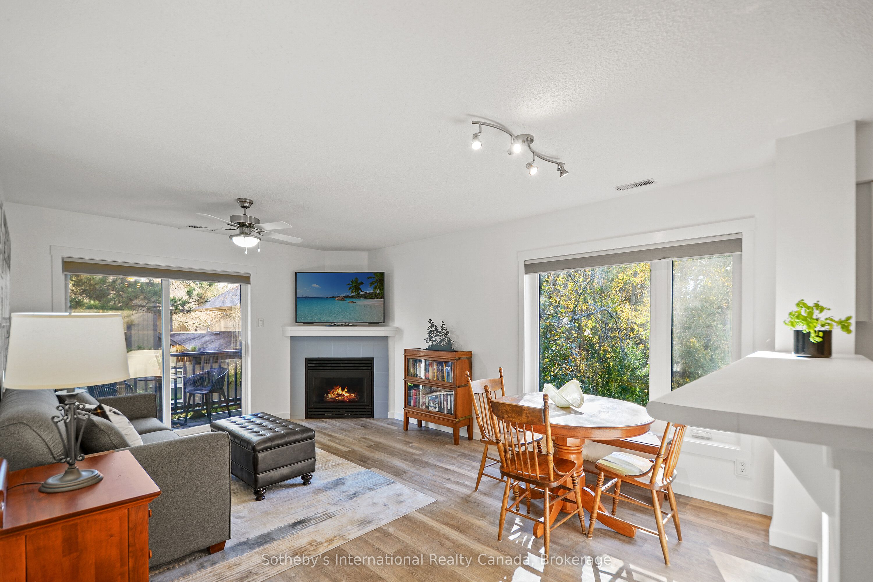 331 Mariners Way Property Photo 6
