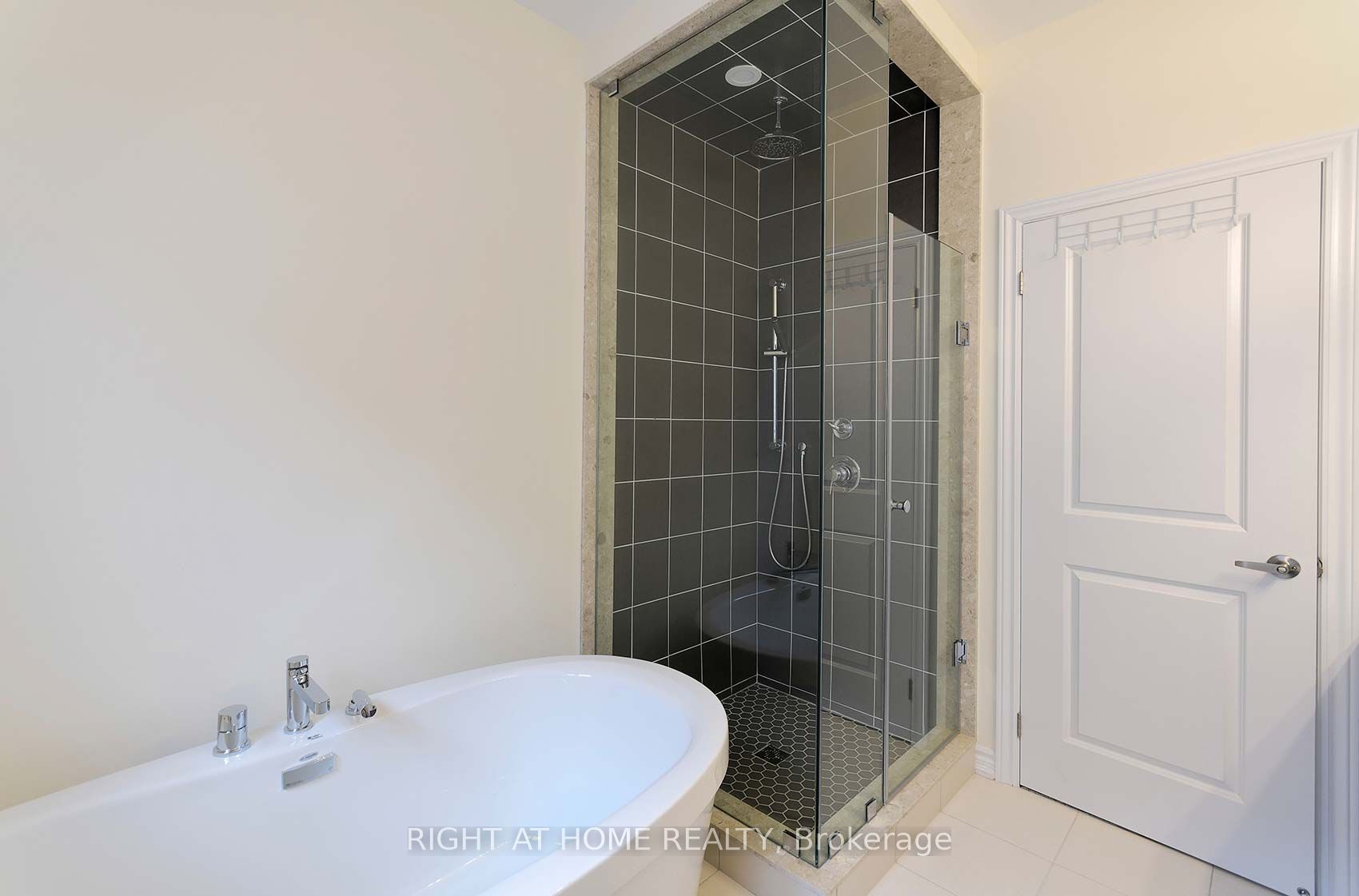 49 Simona Avenue Property Photo 21