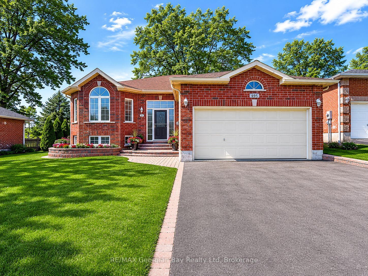 495 Shewfelt Crescent