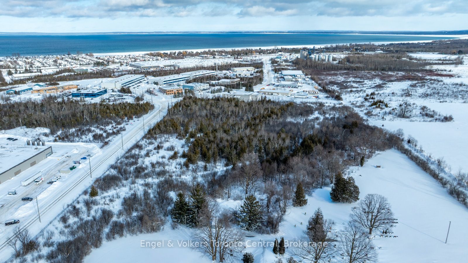 401 Raglan Street Property Photo 12