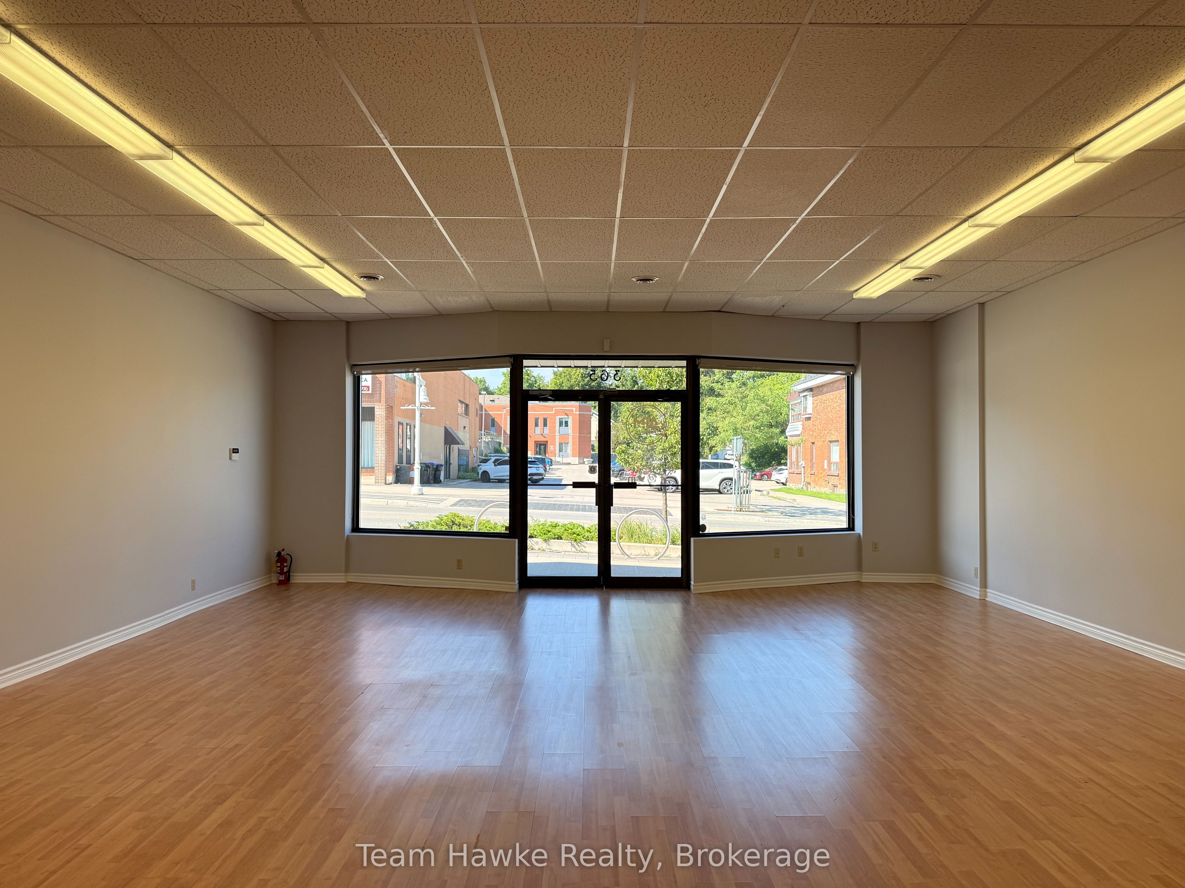 365 King Street Property Photo 4
