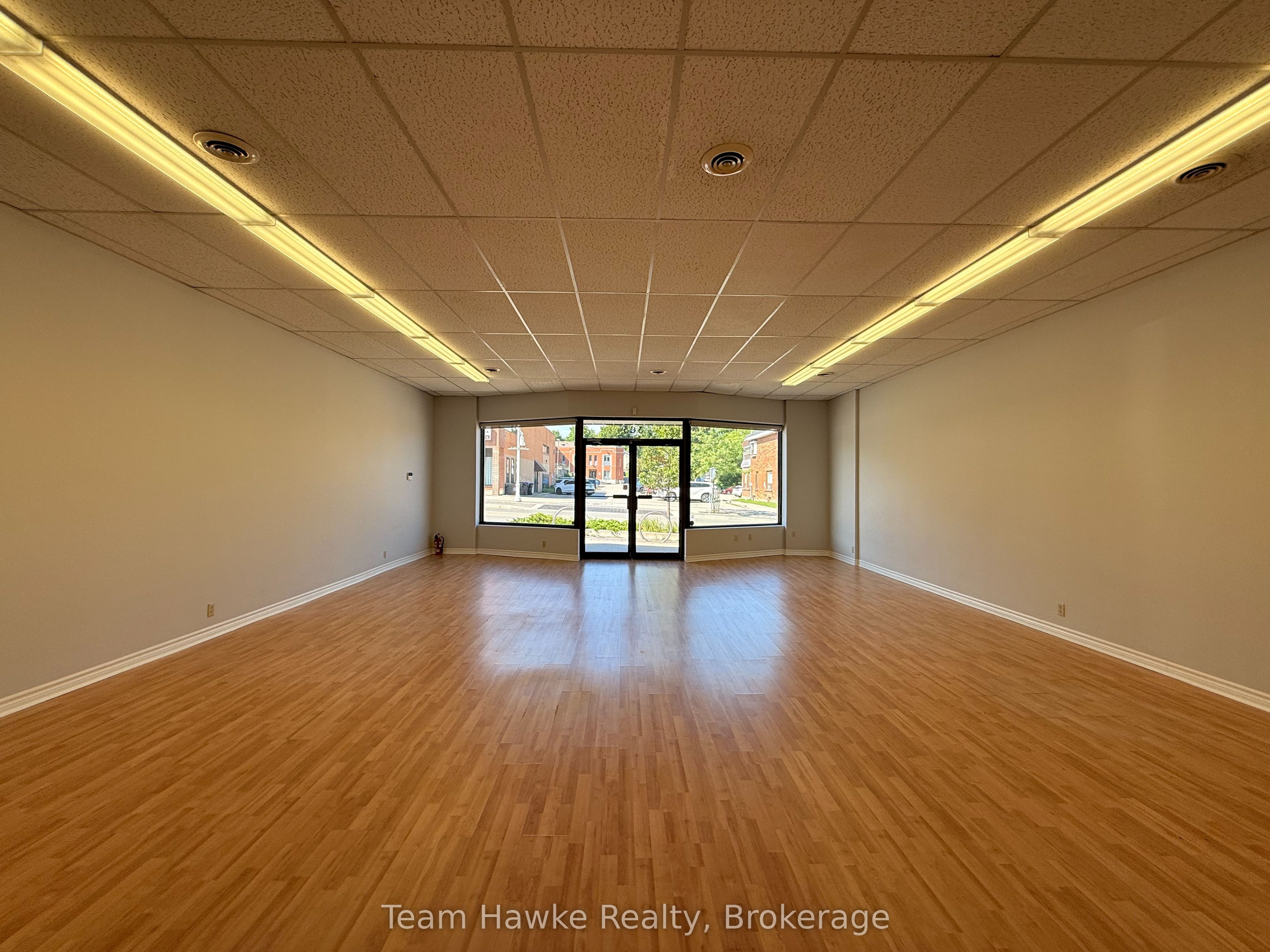 365 King Street Property Photo 5