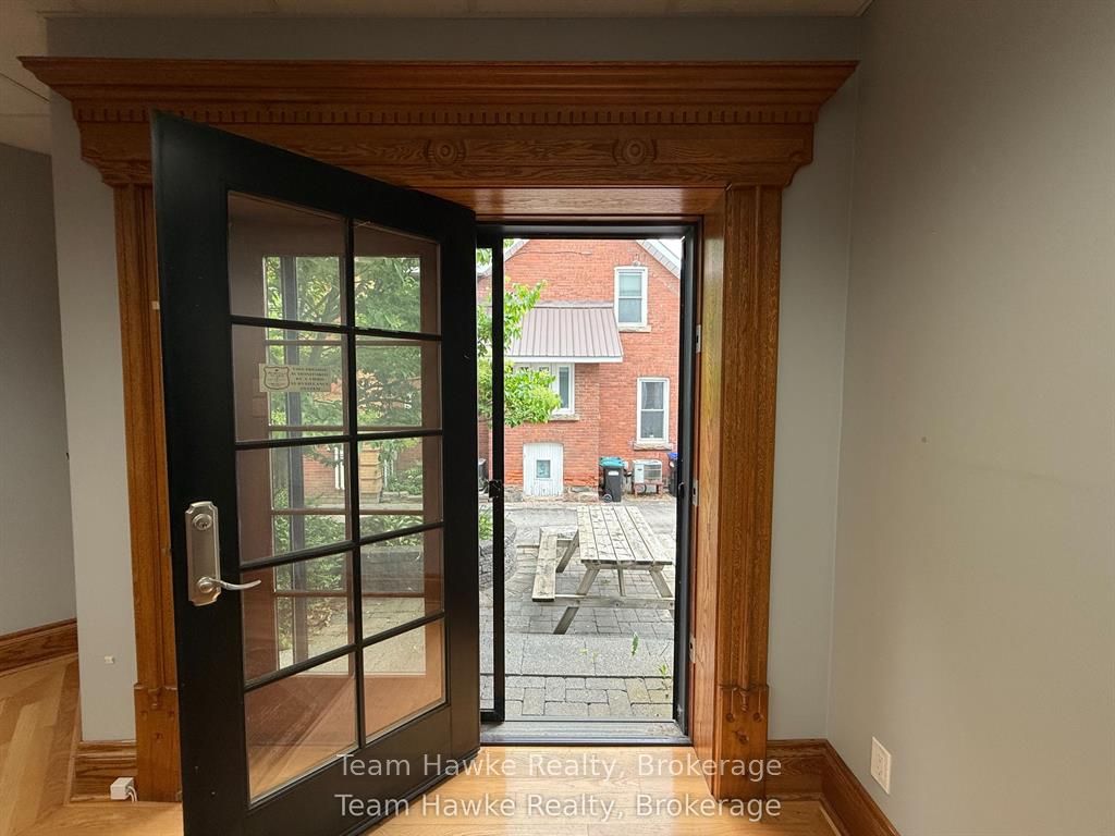 361 King Street 1e Property Photo 6