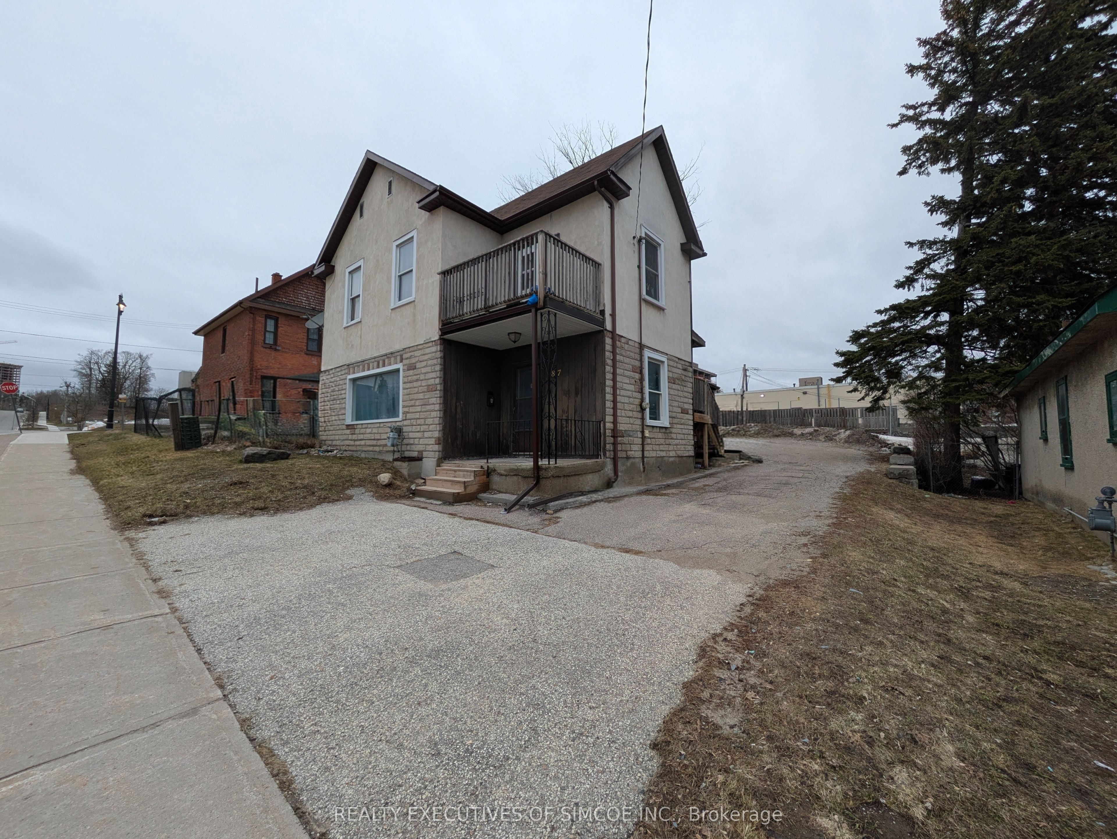87 Maple Avenue Property Photo 2