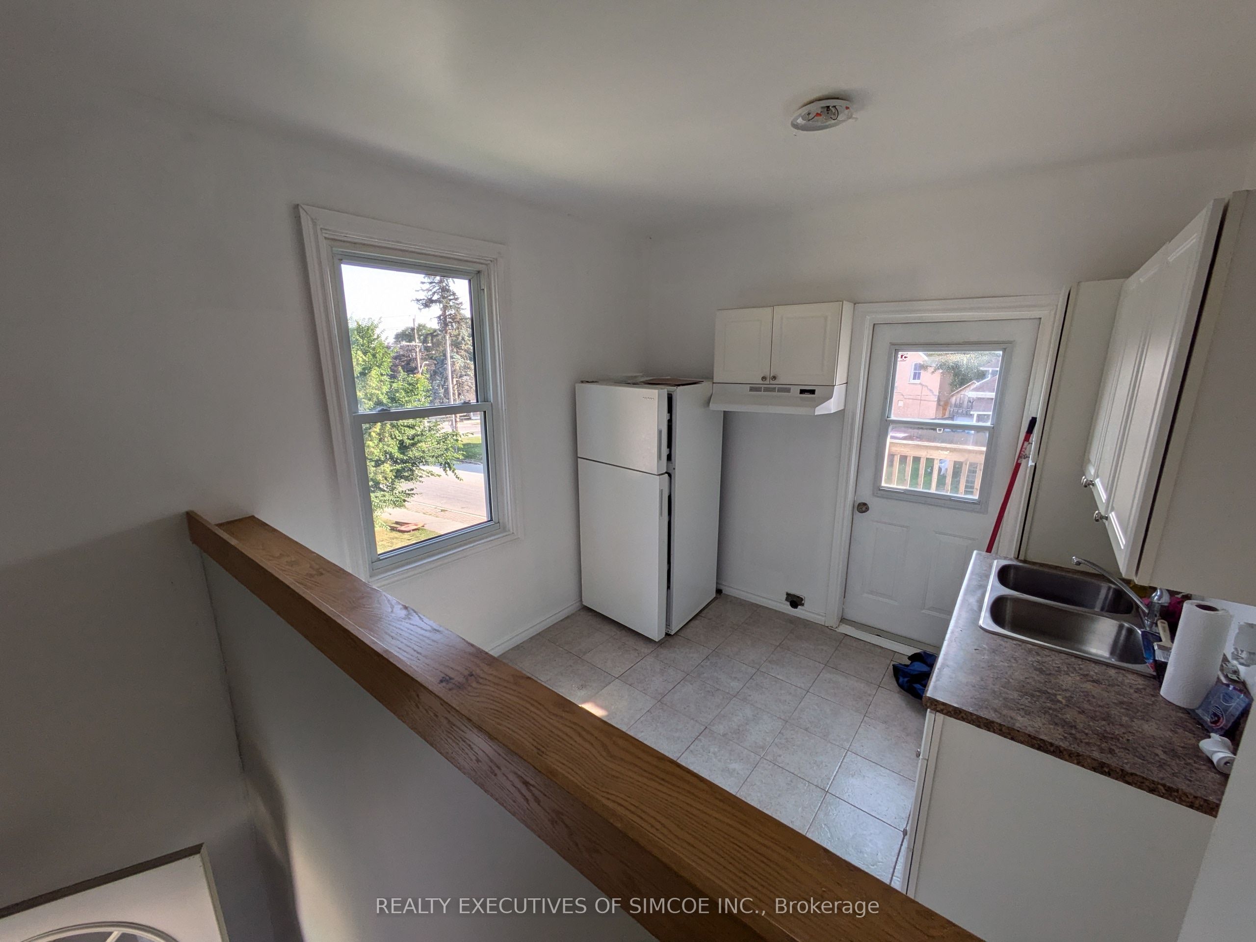 87 Maple Avenue Property Photo 7