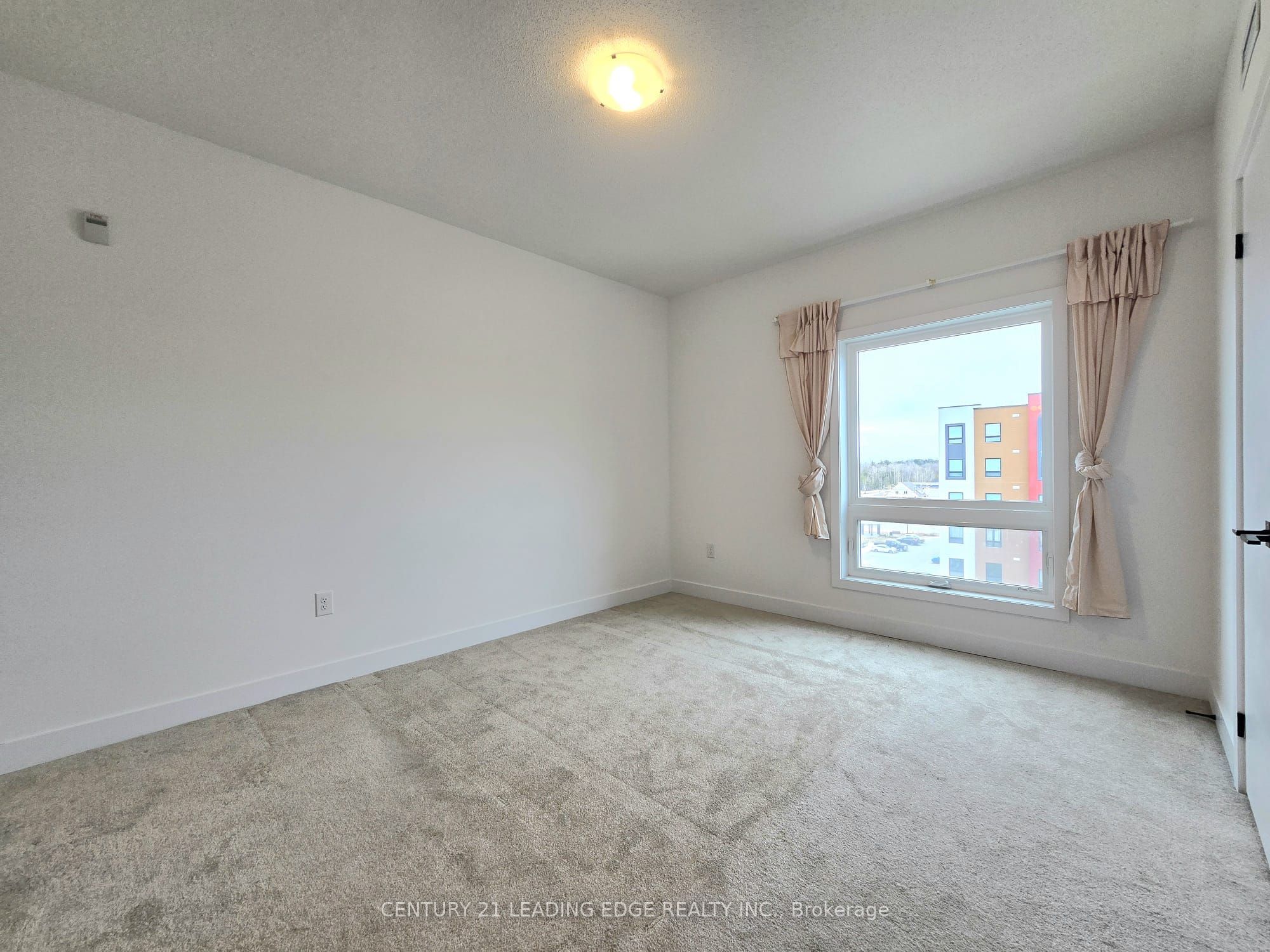 8 Culinary Lane 502 Property Photo 23