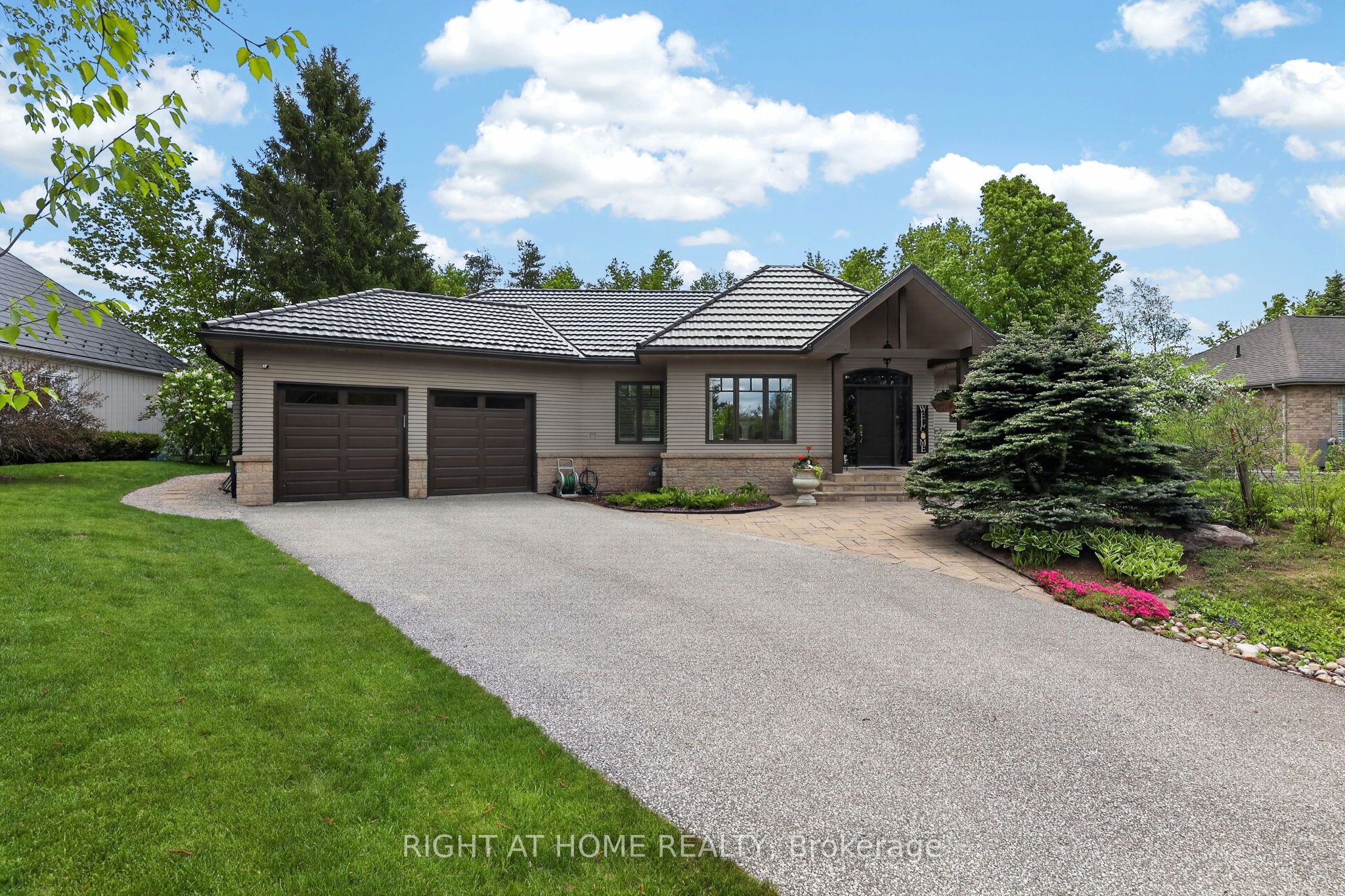 13 Alpine Way Property Photo 1