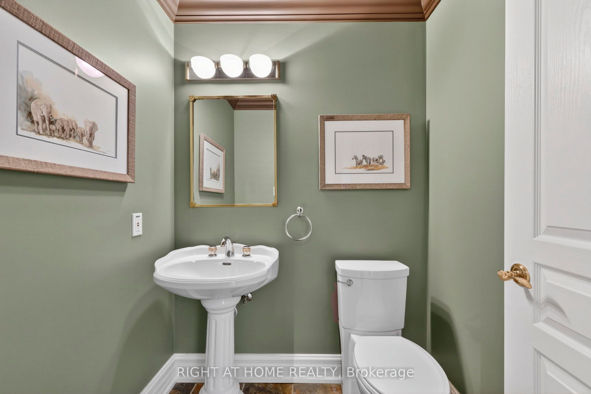 13 Alpine Way Property Photo 19