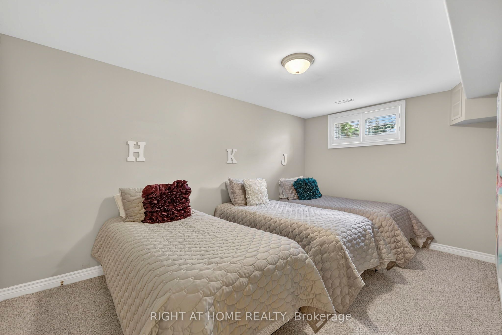 13 Alpine Way Property Photo 28