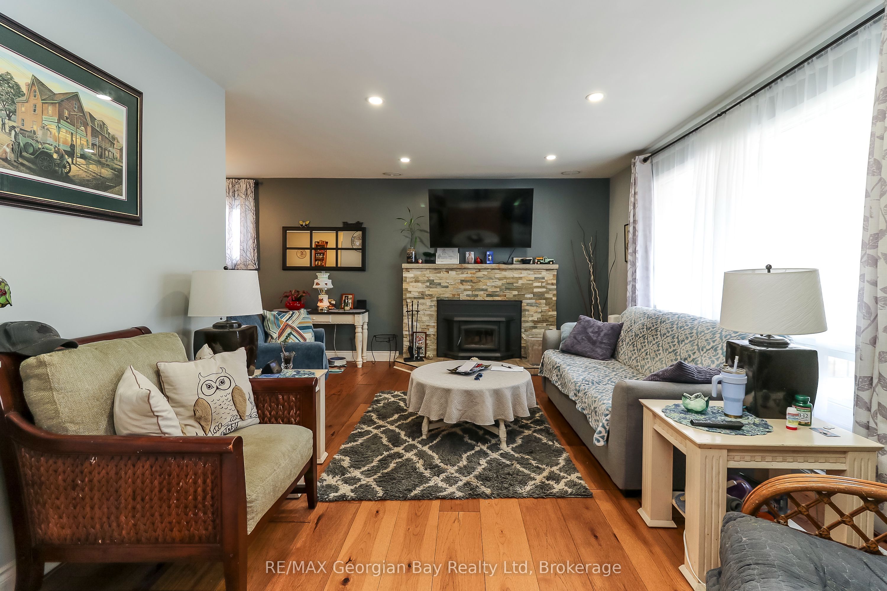 57 Maple Street Property Photo 6