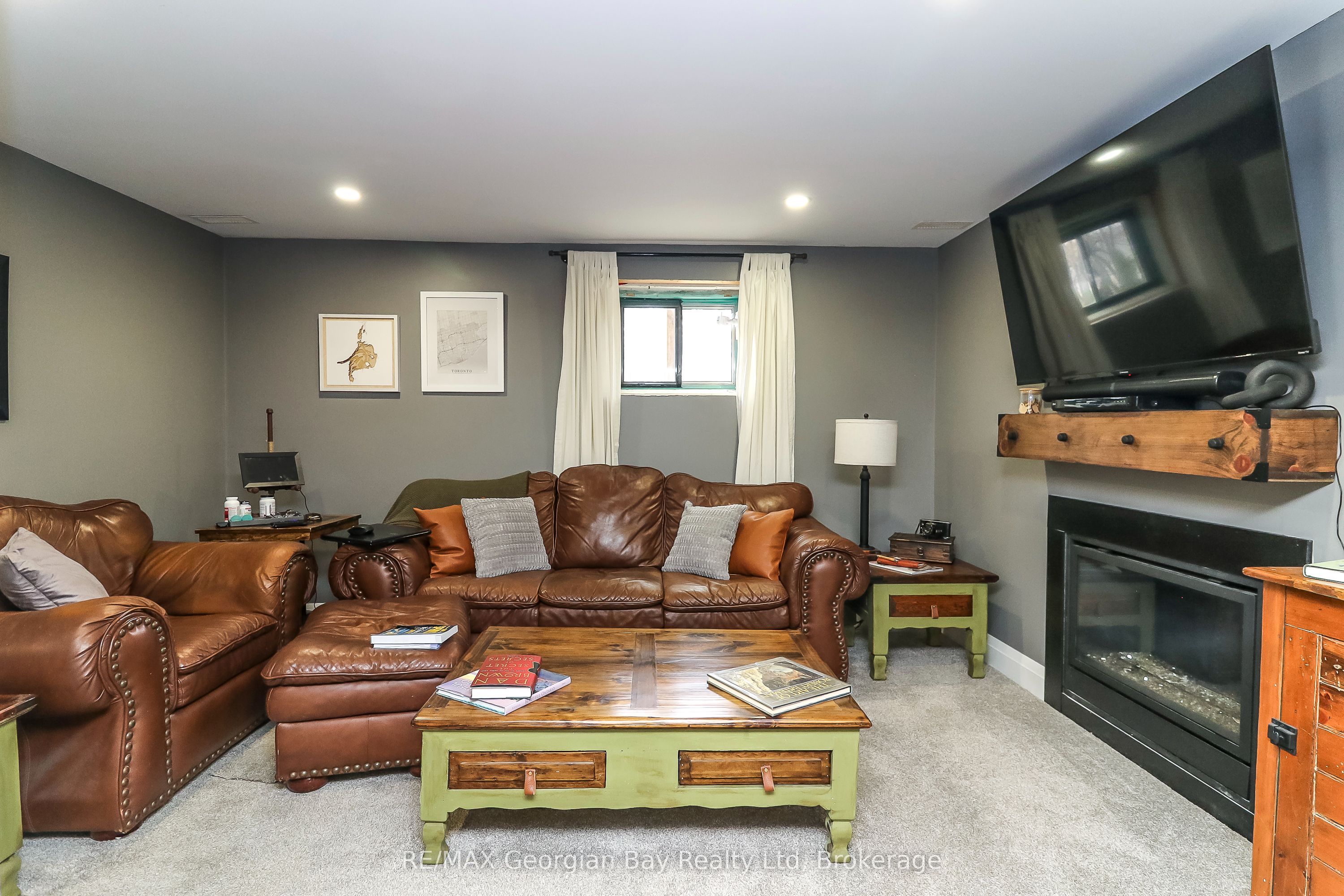 57 Maple Street Property Photo 22