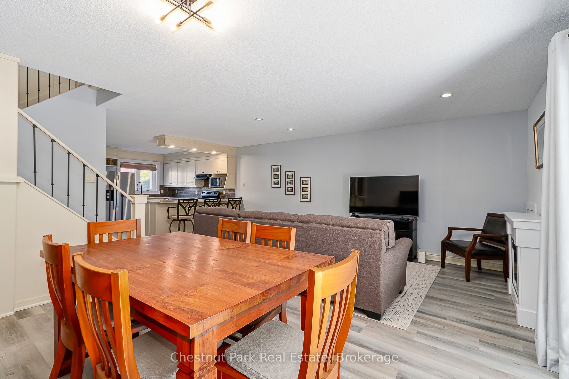 522 Oxbow Crescent Property Photo 15