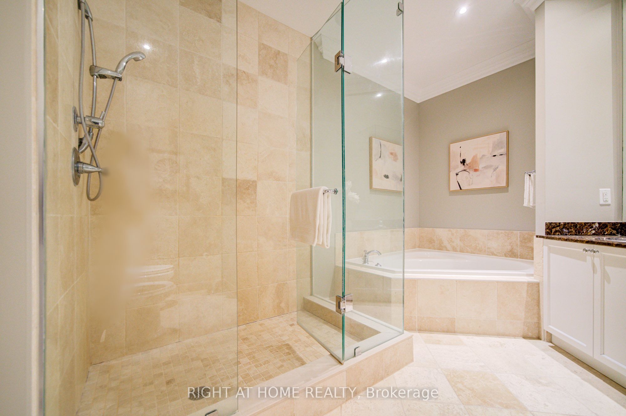 37 Ellen Street Ph06 Property Photo 25