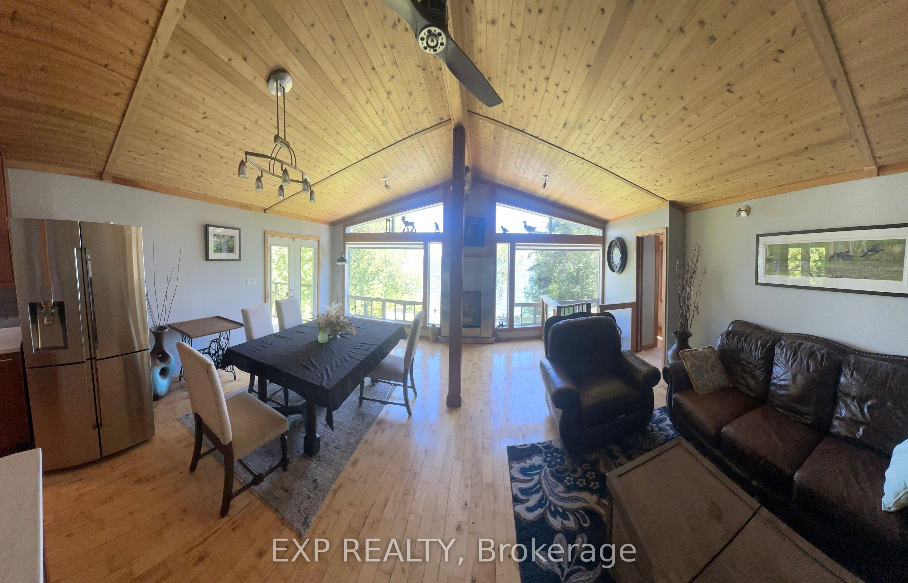 2295 Lakeshore Road E Property Photo 6