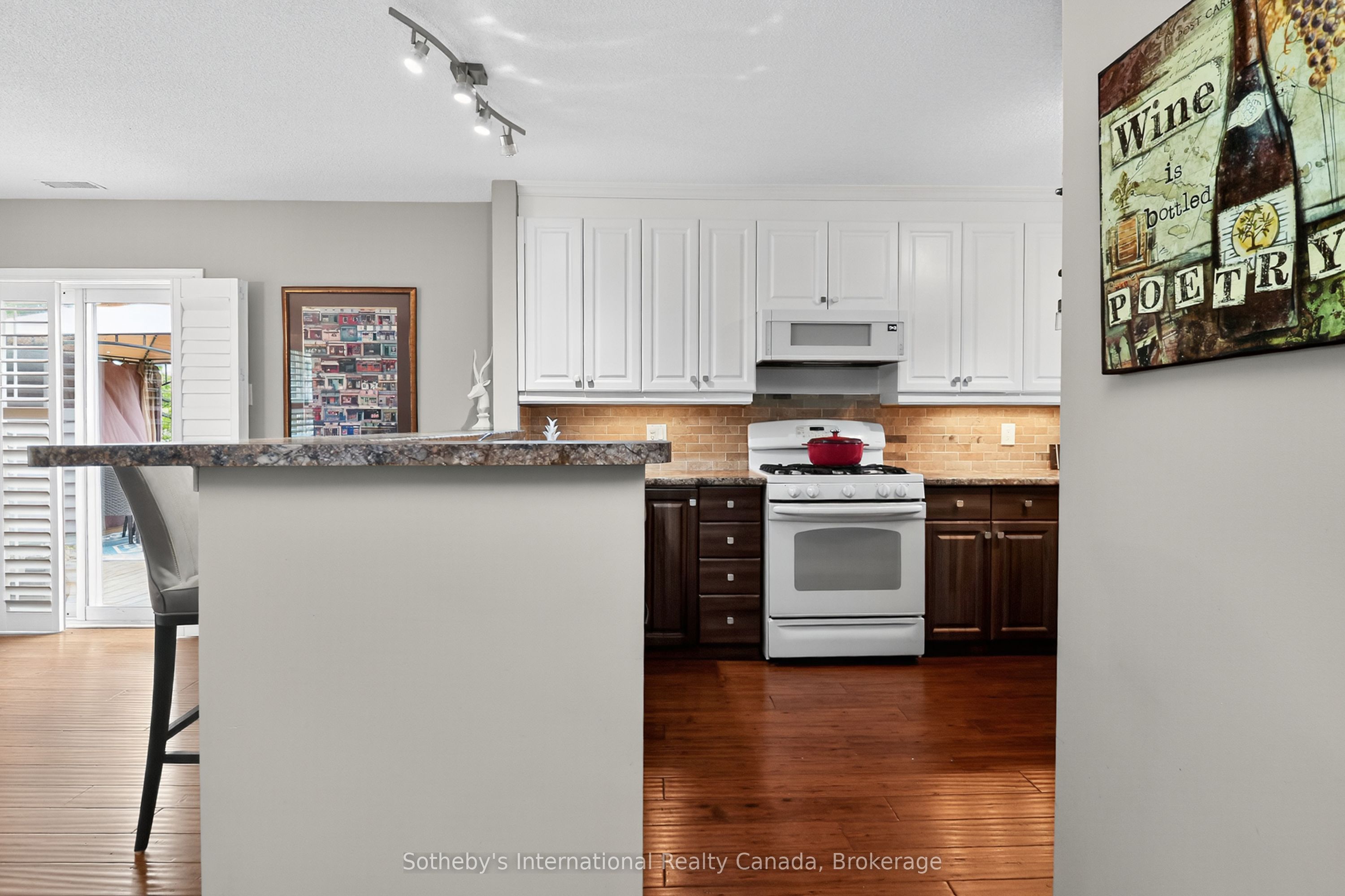318 Mariners Way Property Photo 12
