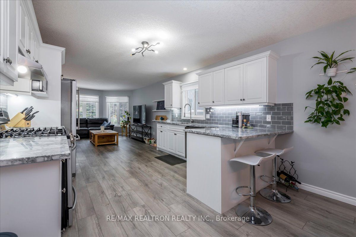 310 Golf Course Road Property Photo 5