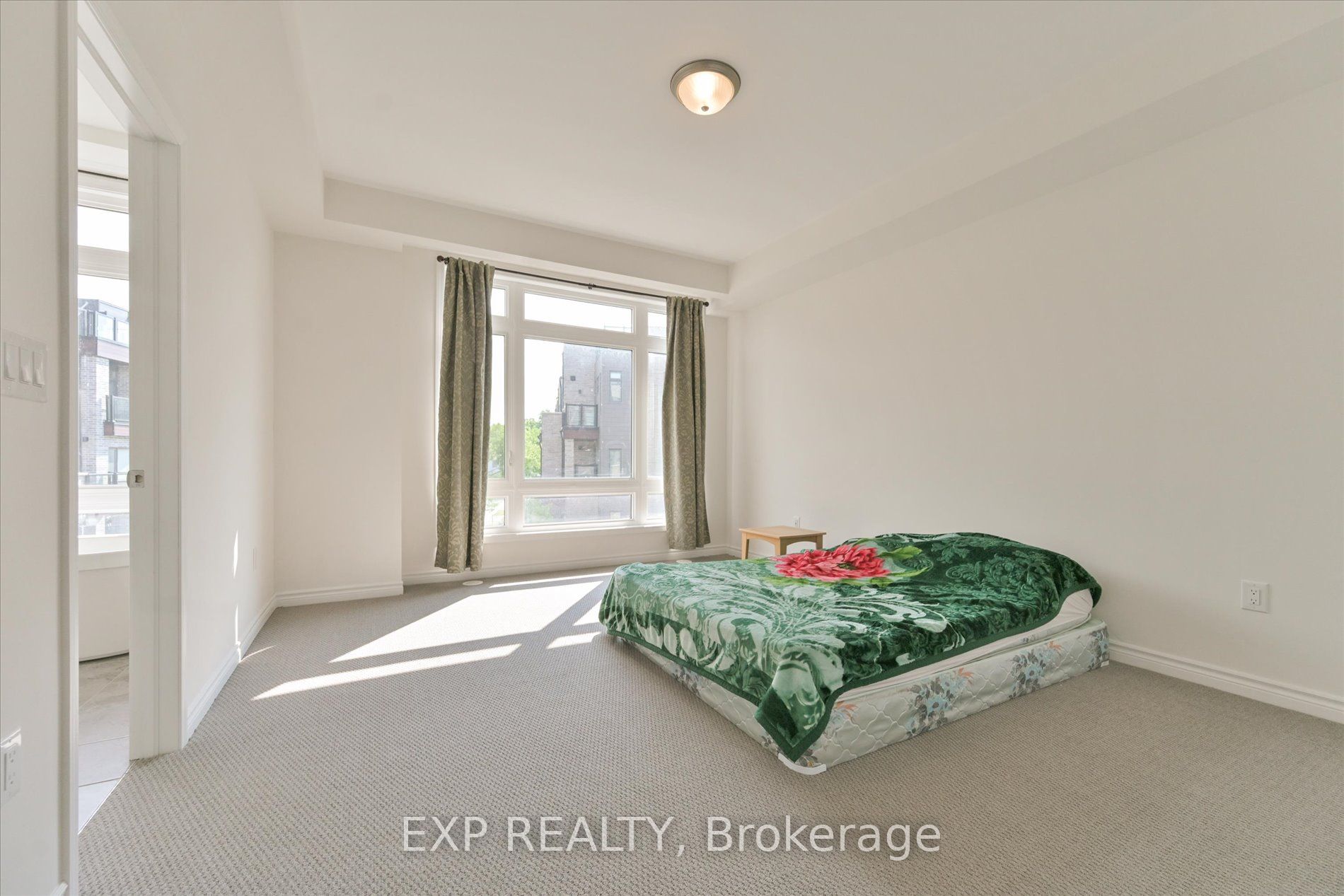 48 Wyn Wood Lane Property Photo 23