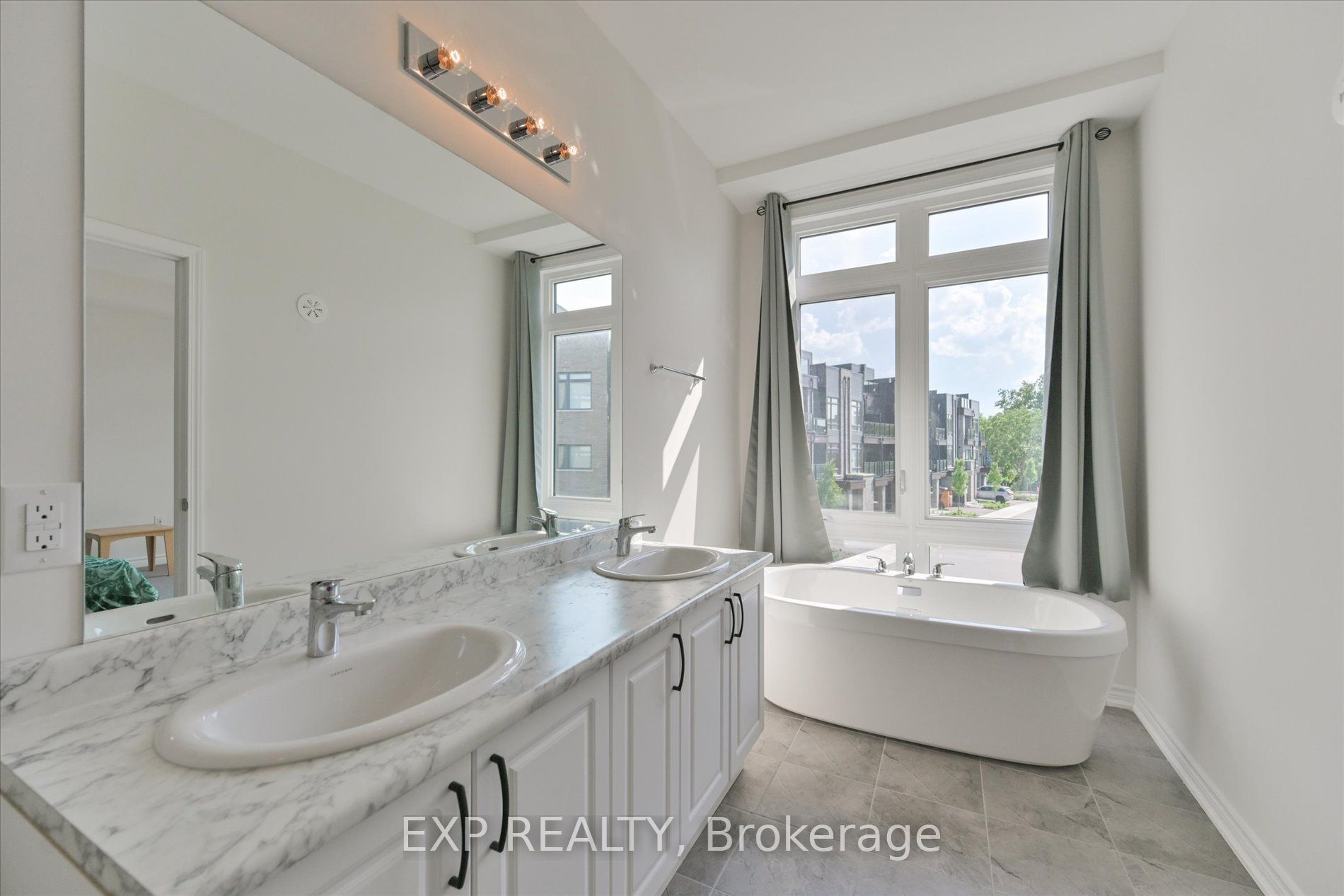 48 Wyn Wood Lane Property Photo 25