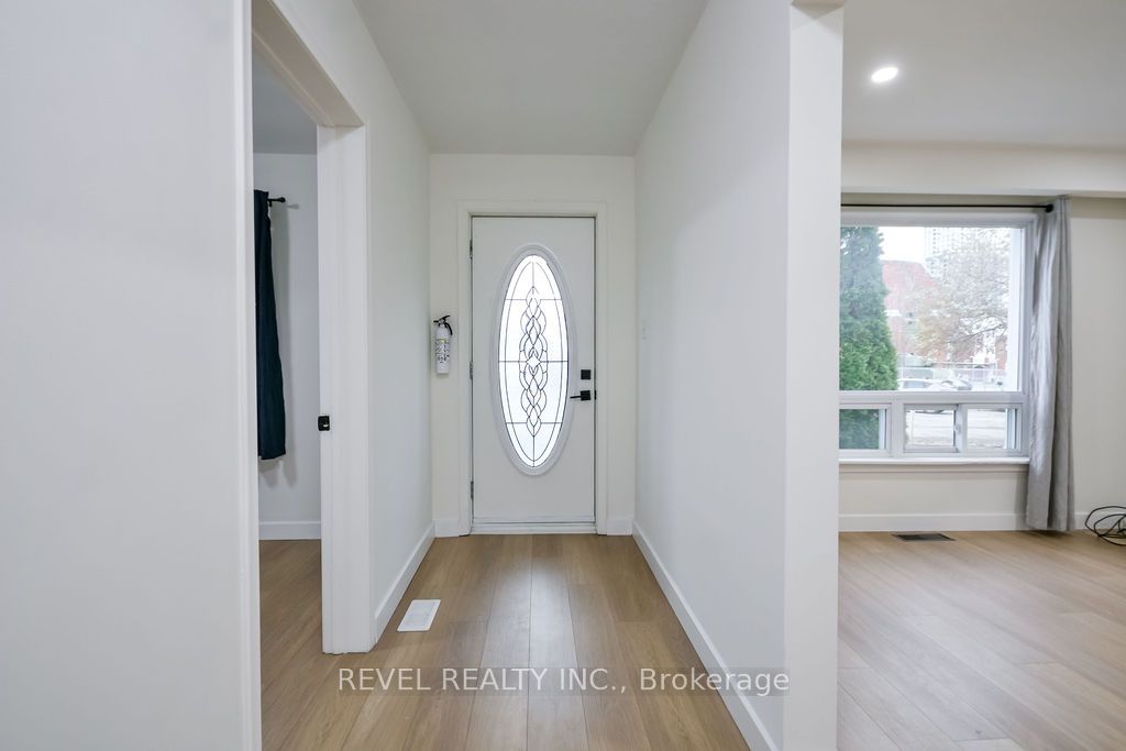 44 Parkside Drive Property Photo 3