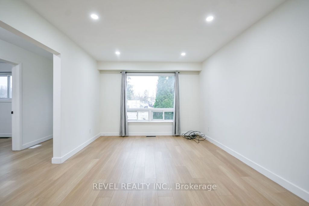 44 Parkside Drive Property Photo 4
