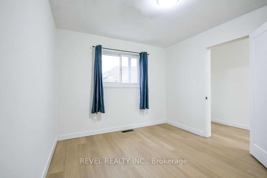 44 Parkside Drive Property Photo 8