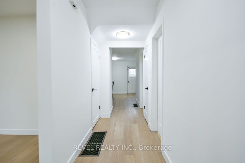 44 Parkside Drive Property Photo 10