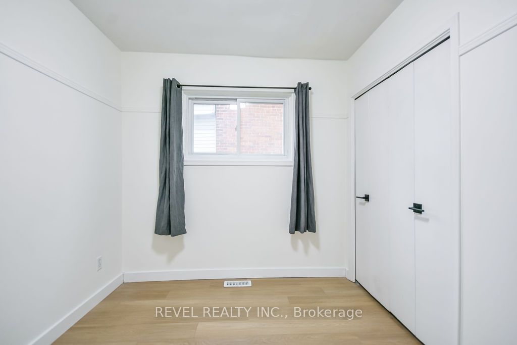 44 Parkside Drive Property Photo 11