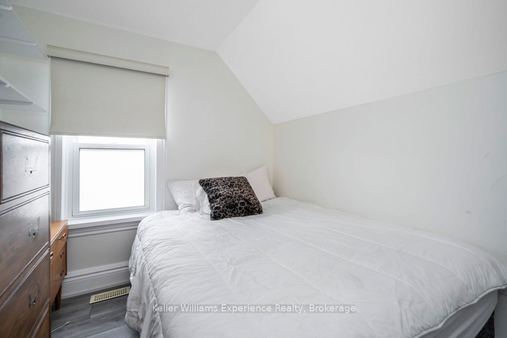 206 Fourth Street Property Photo 12