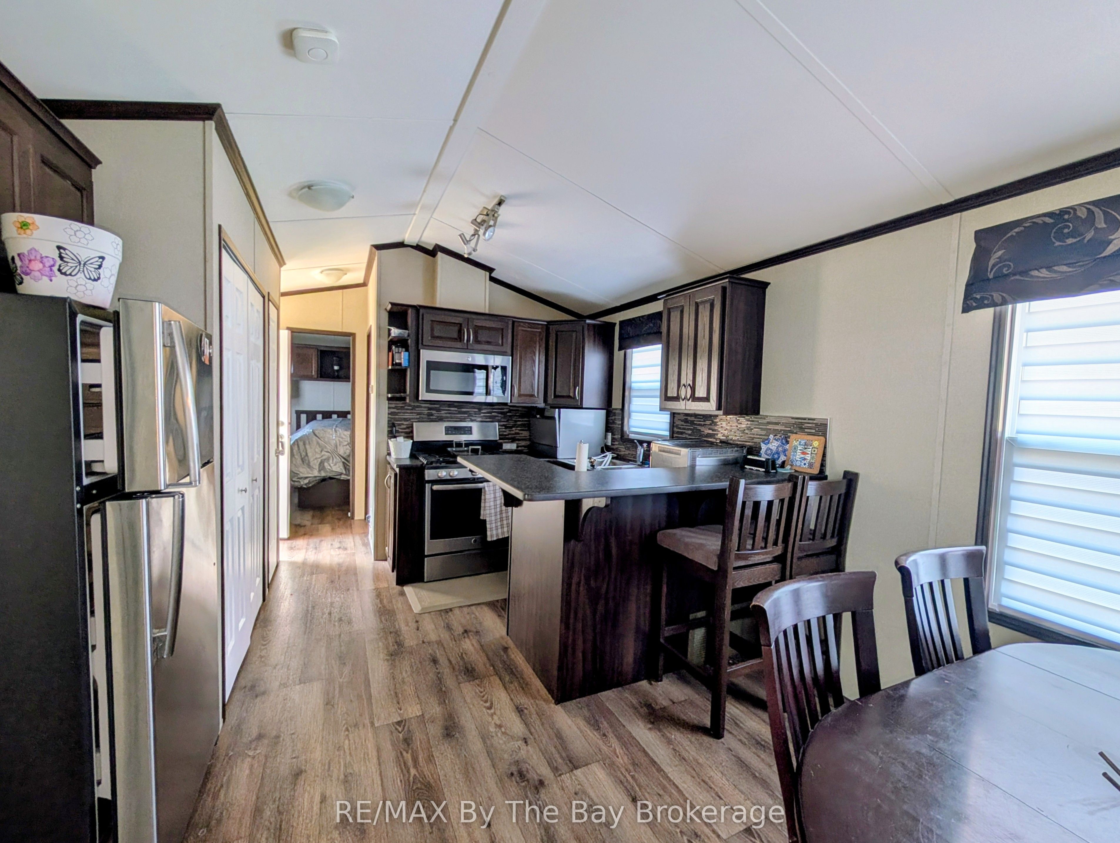 42 Temagami Trail Property Photo 2