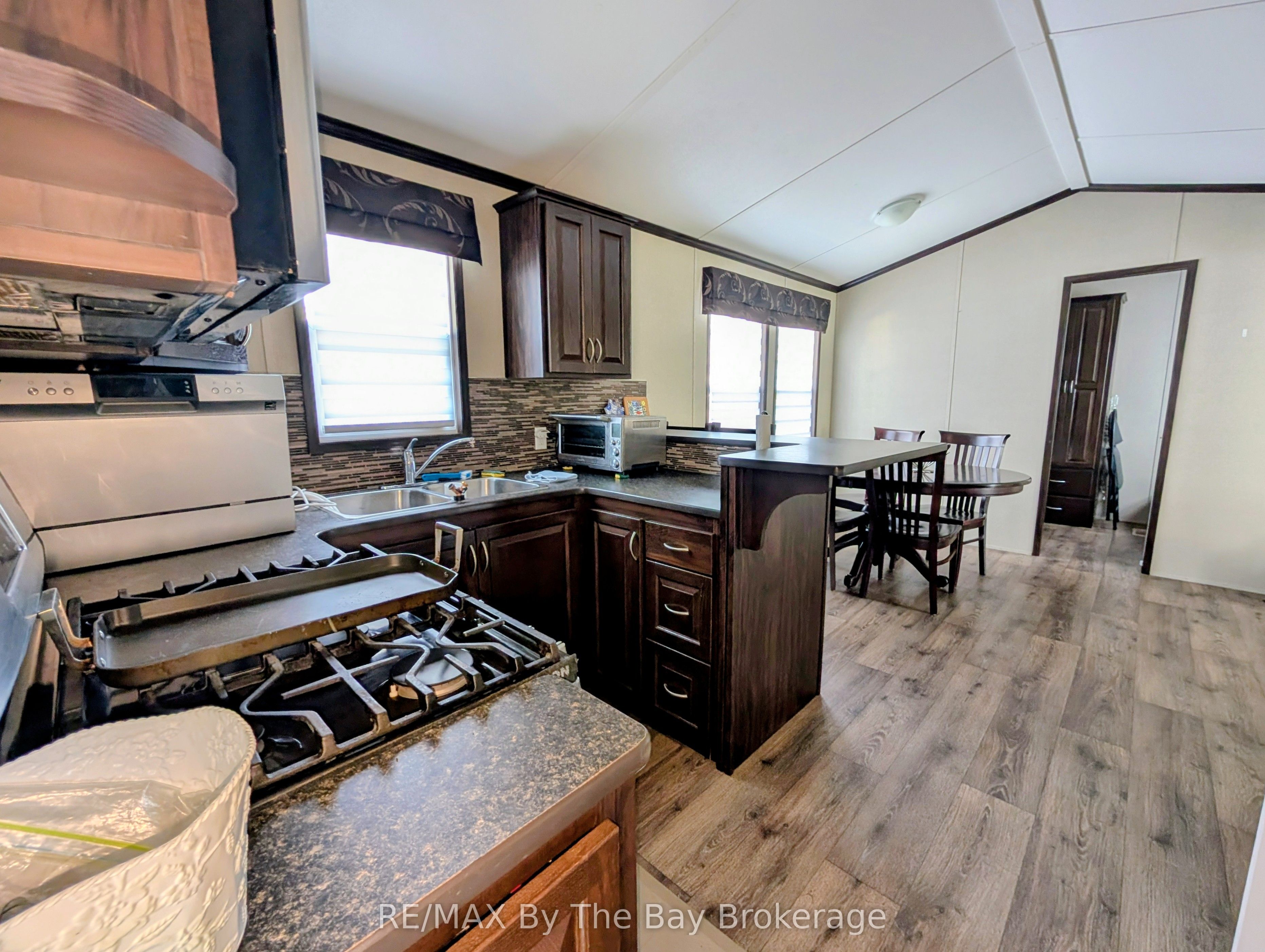 42 Temagami Trail Property Photo 3