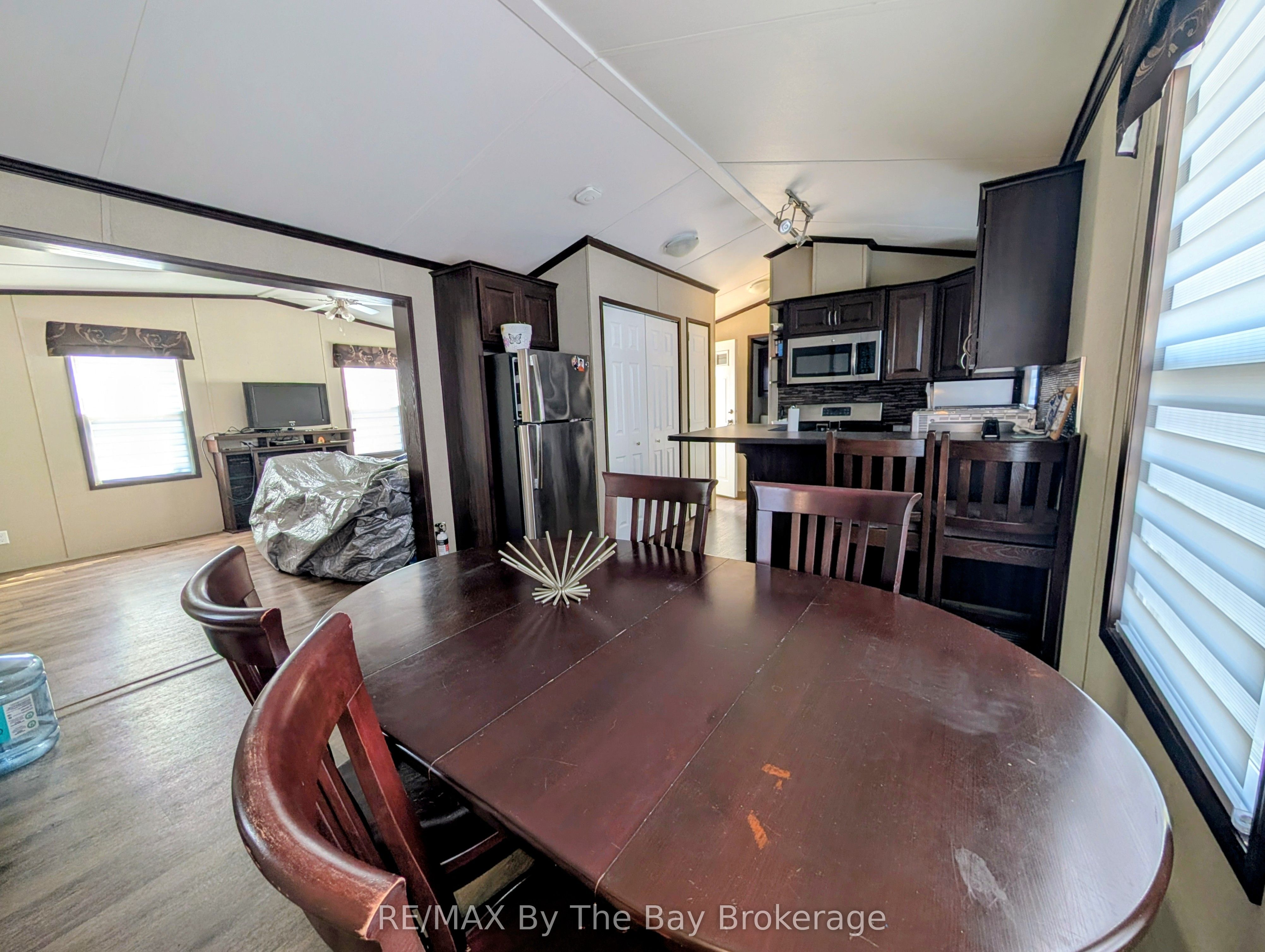 42 Temagami Trail Property Photo 4