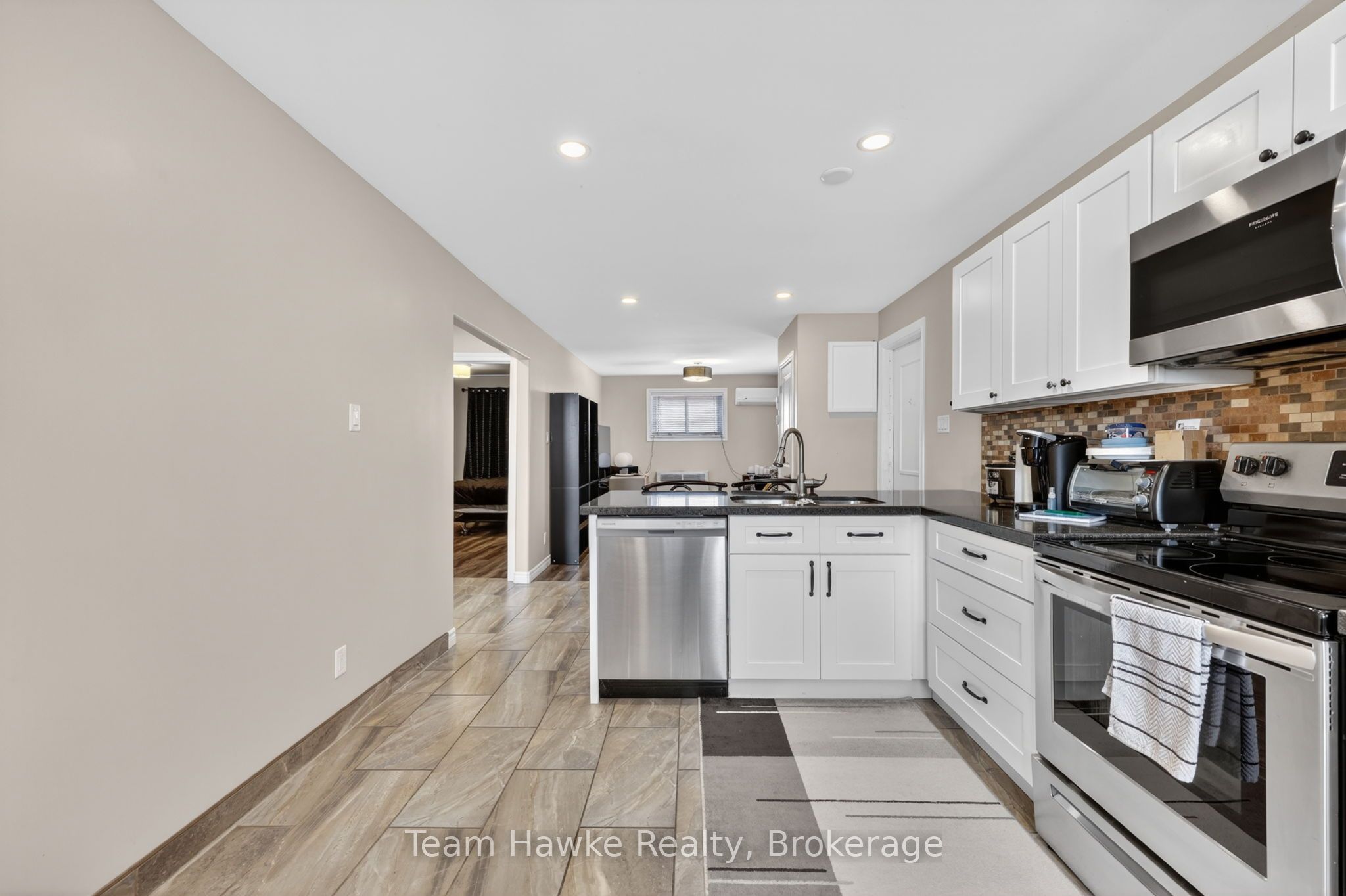 264 First Street Property Photo 10