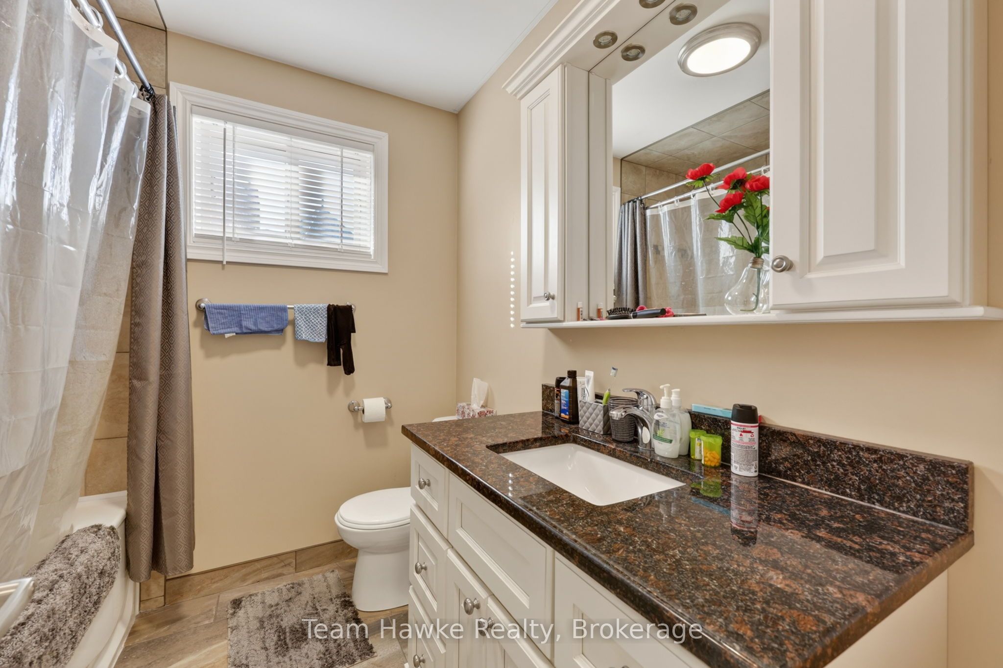 264 First Street Property Photo 18