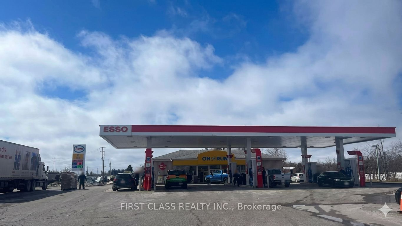 2976 Highway 11 Expressway Property Photo 1