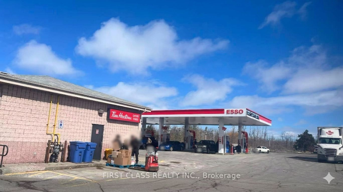 2976 Highway 11 Expressway Property Photo 2