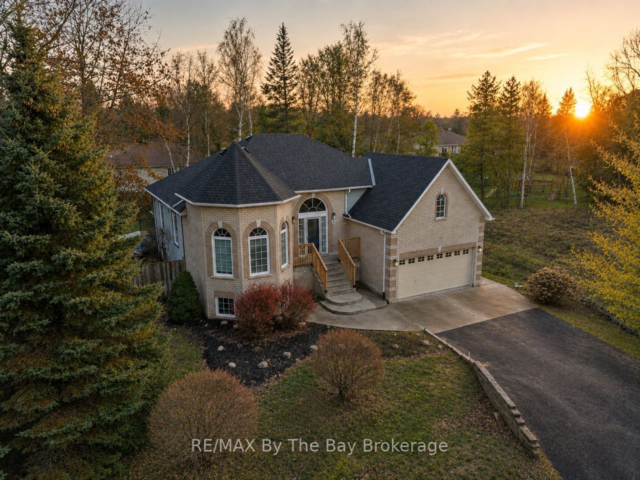 6 Deerrun Place Property Photo 1