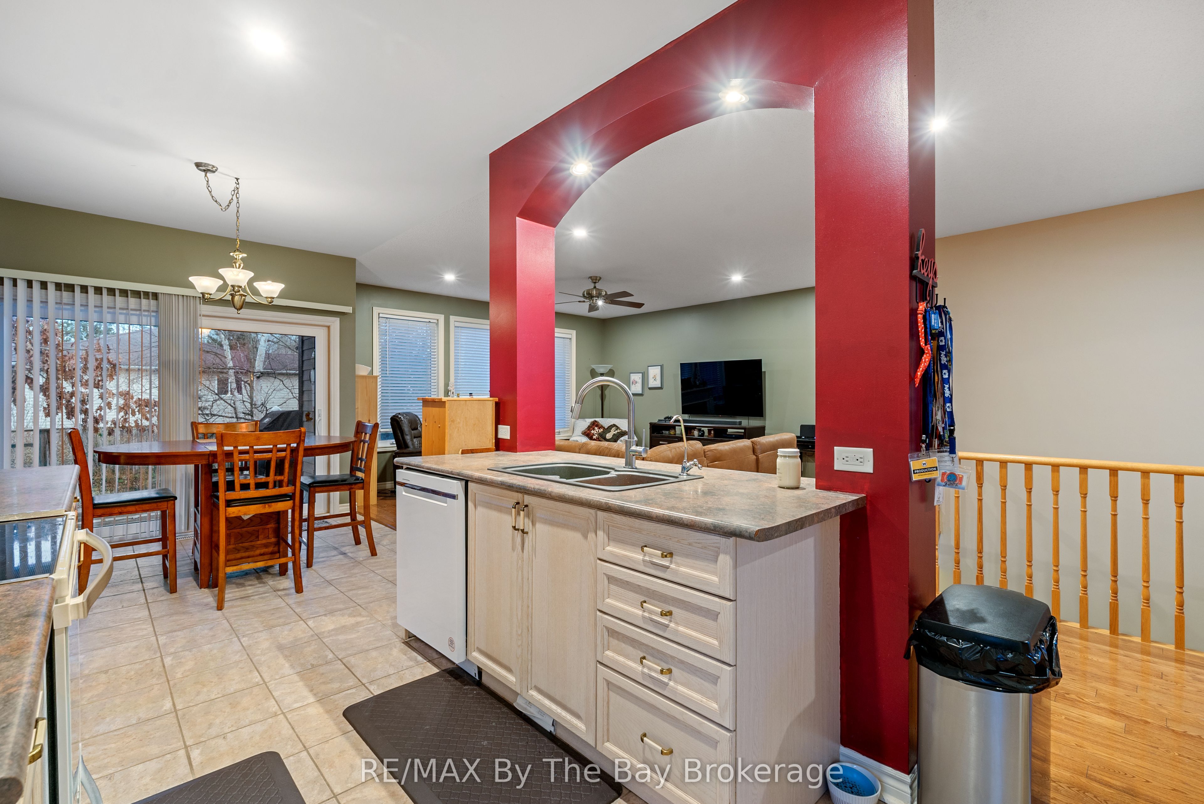 6 Deerrun Place Property Photo 11