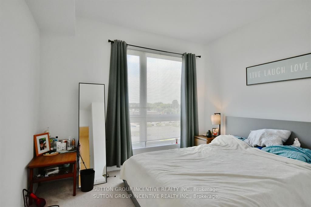 299 Cundles Road E 608 Property Photo 10