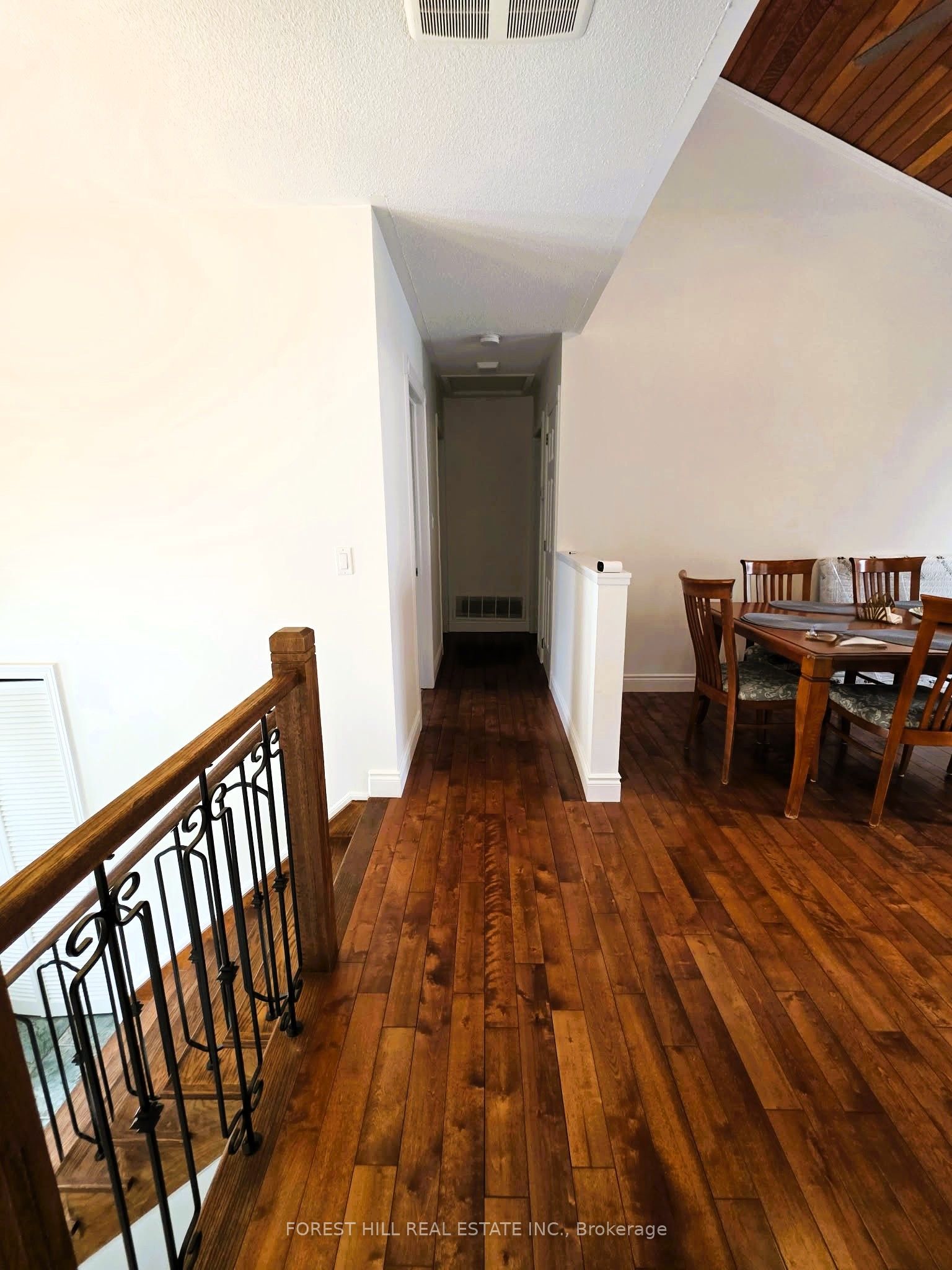 859 Lakeshore Road E Property Photo 9