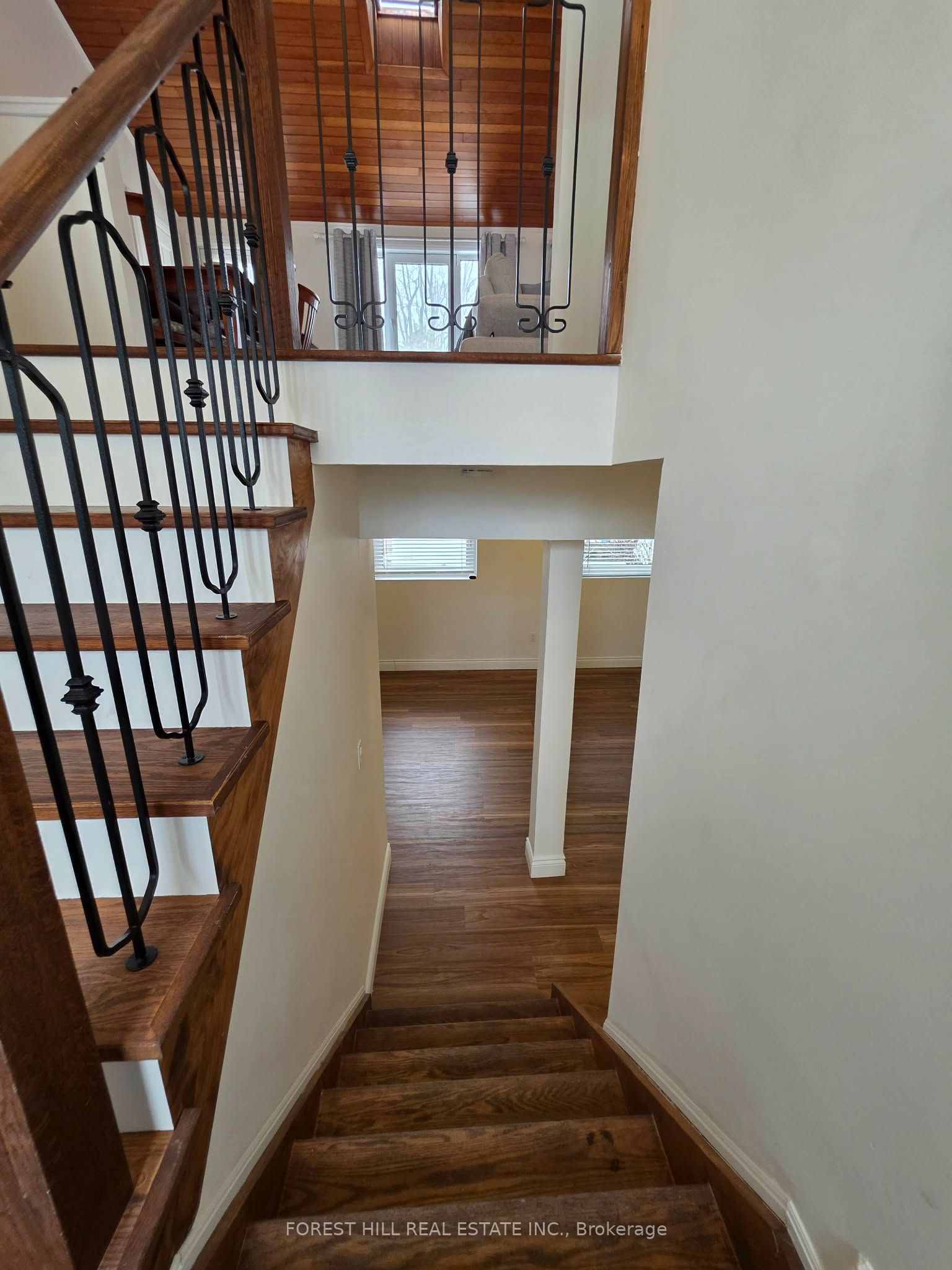859 Lakeshore Road E Property Photo 18